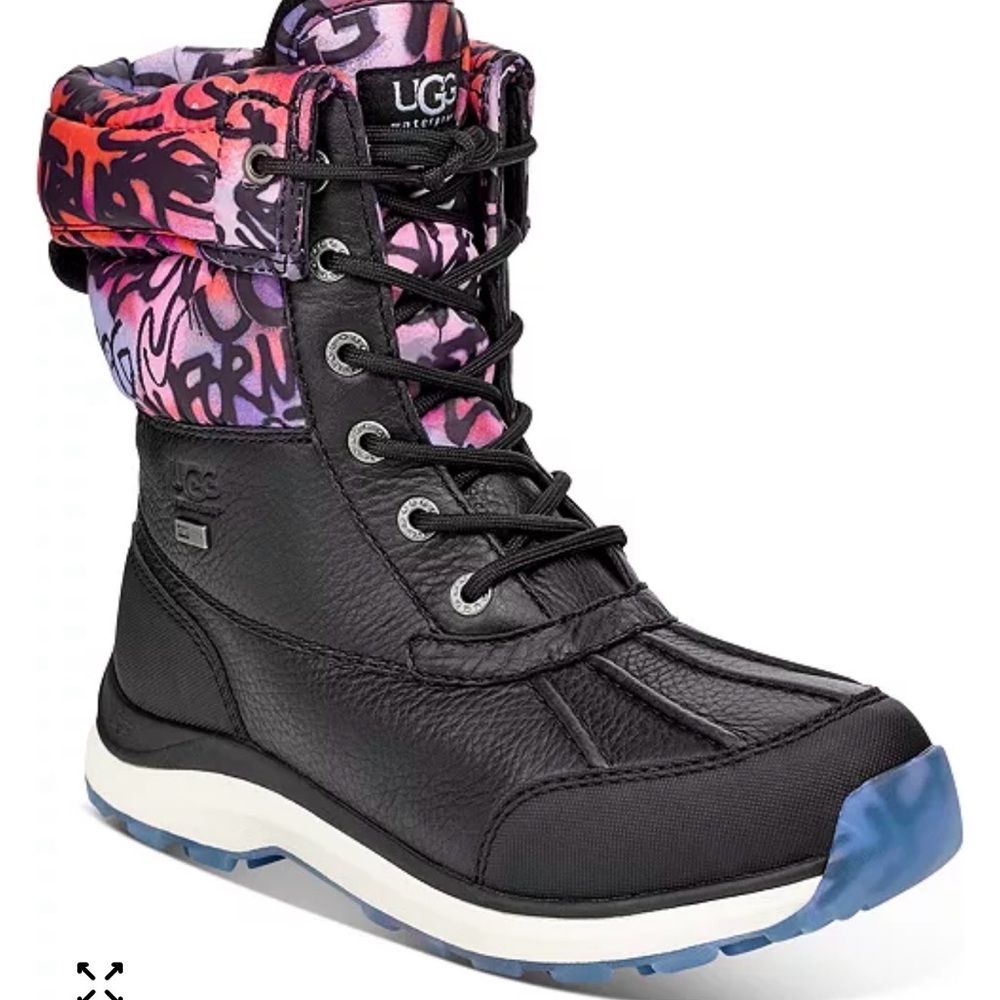 (NWOT)UGG Women's Adirondack III Graffiti Waterproof Boots